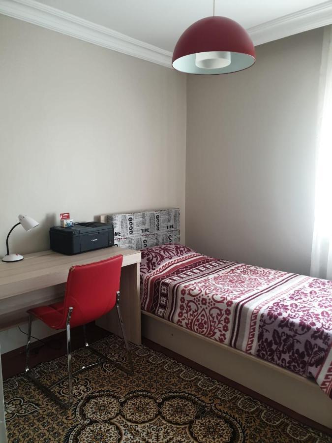 Lovely 2 Bedroom Flat In The Center Daire
